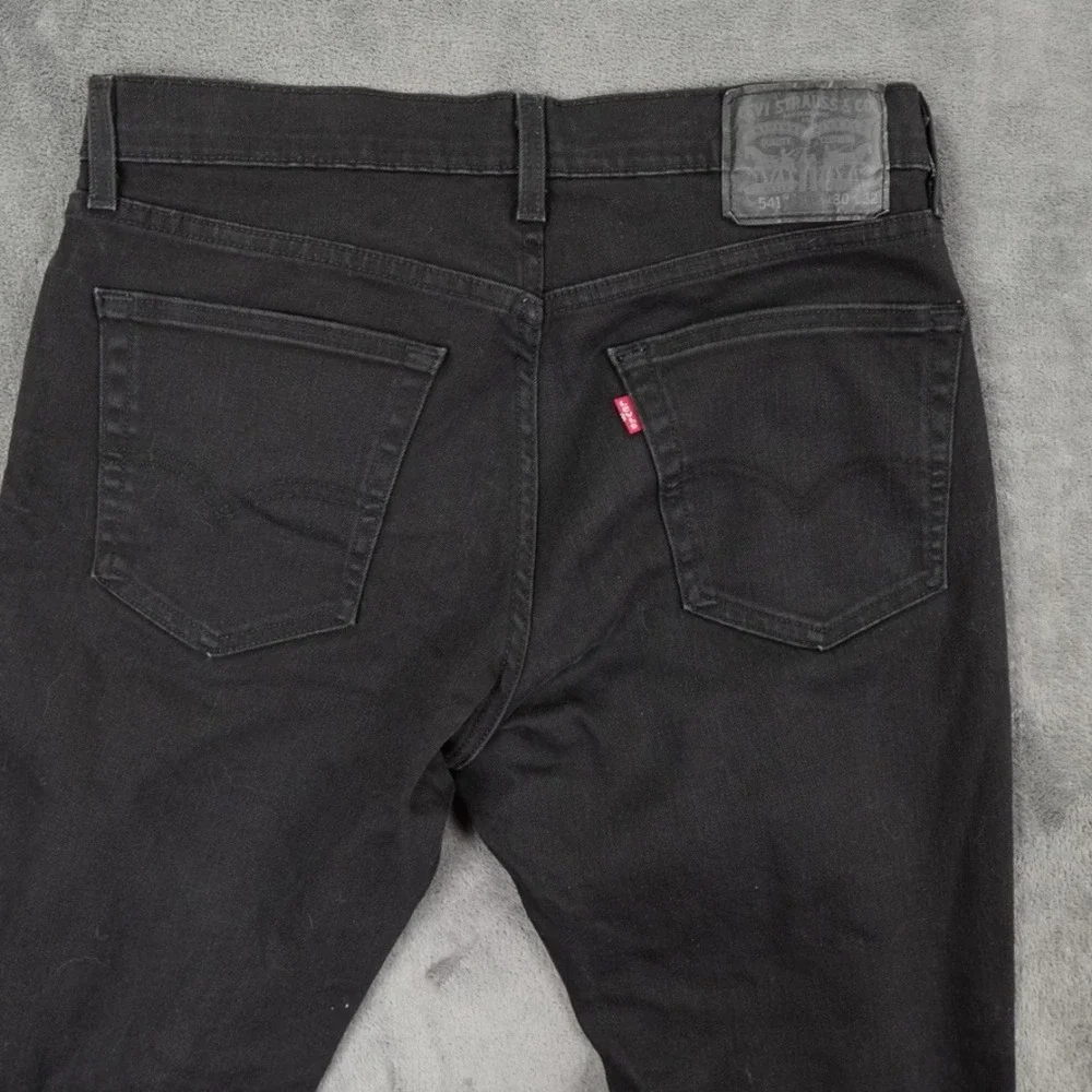 Levi's 541 Athletic Taper Jeans Mens‎ 30x32 Actual 30x31 Black Denim Pants